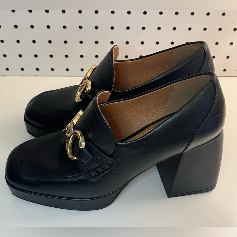 Lisa Vicky NOW Platform Loafer Pumps Black & Gold Medallion, Block Heel, Size 8 - Picture 6 of 16